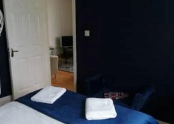 Loft With Views דירה